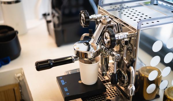 how to use a commercial coffee machine