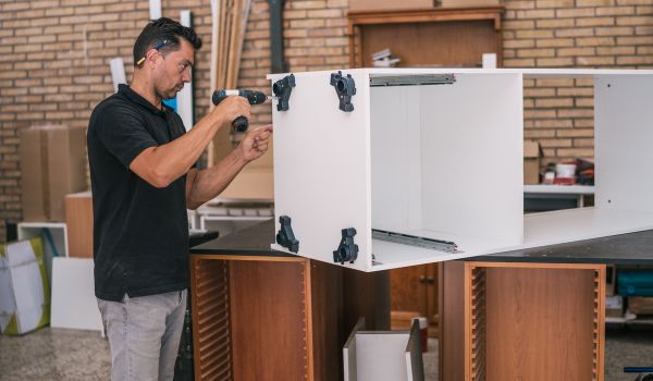 install kitchen cabinets